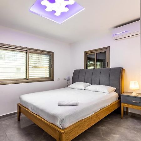 Boutique Sea Residence By The Beach Тел Авив Екстериор снимка